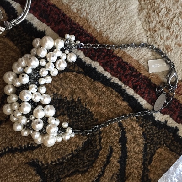 Chicos Black & Silver statement necklaces - Picture 5 of 8